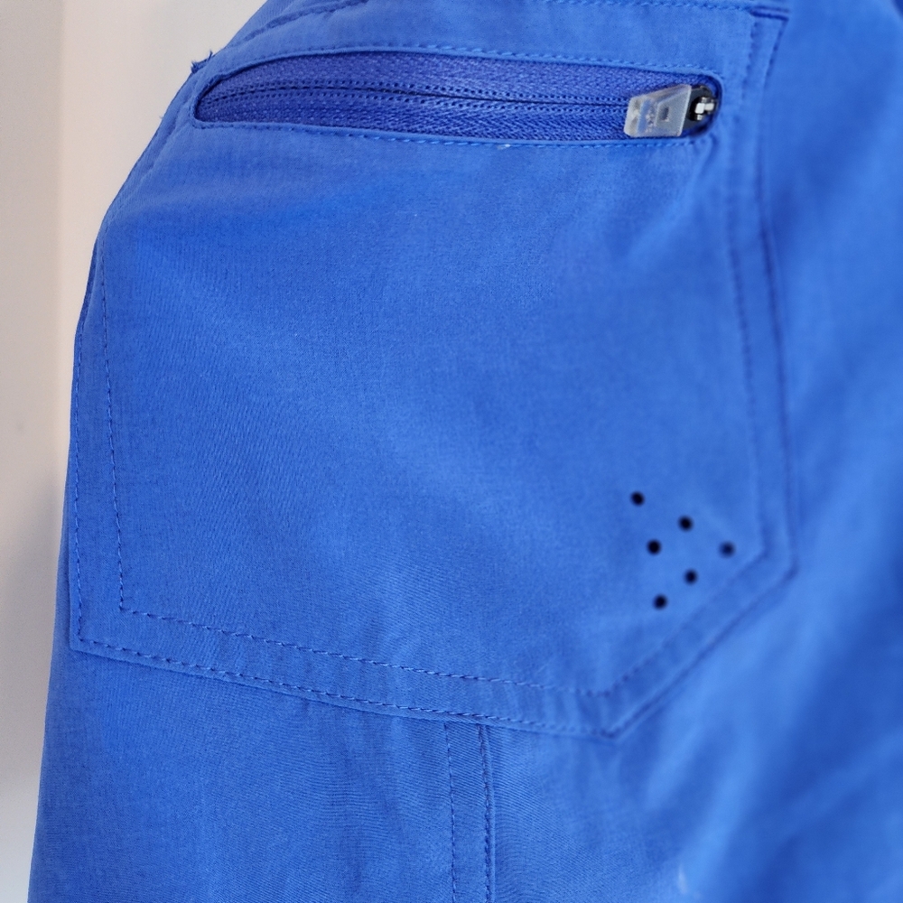 LL Bean Womens 18 Royal Blue Performance Shorts Flat Front Zippered Cargo Pocket - Picture 5 of 6